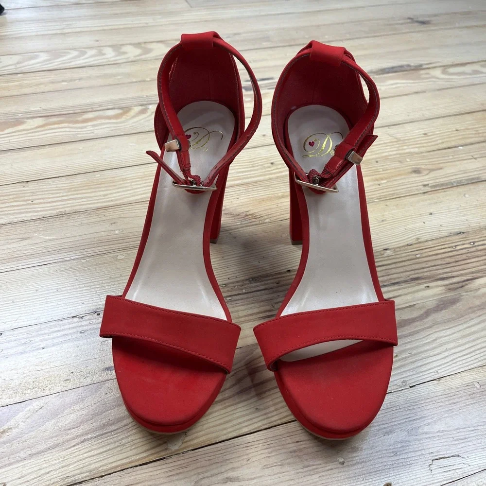 Dream Pairs Red Faux Suede Platform Block Heel Sandals Ankle Strap Size 8 4inch